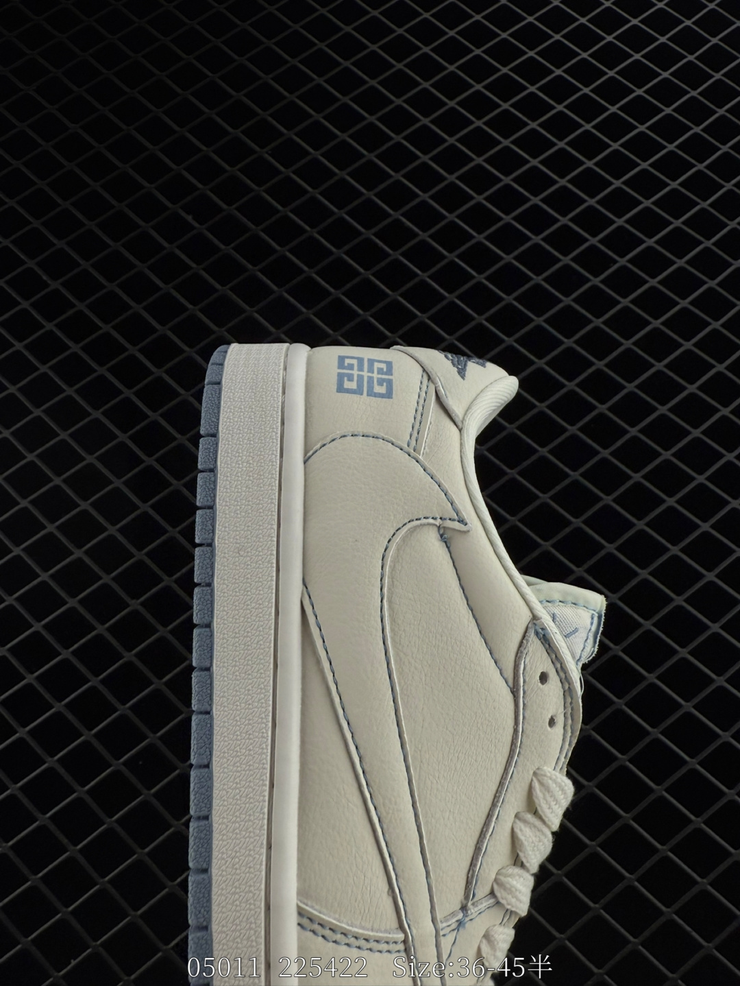 Travis Scott x Air Jordan 1 ” Reverse Mocha “